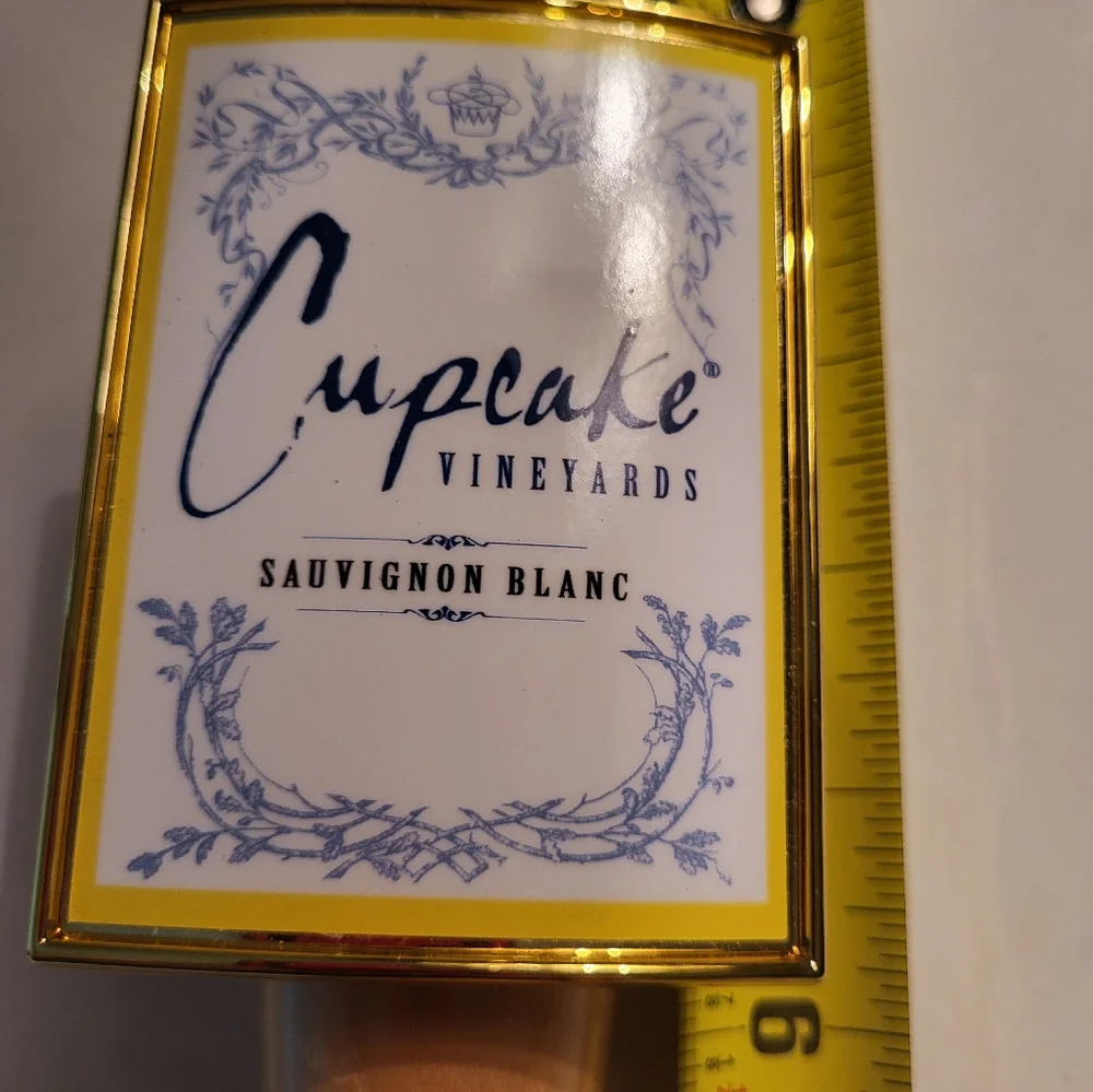 Cupcake Vineyard Tap Handle Rare